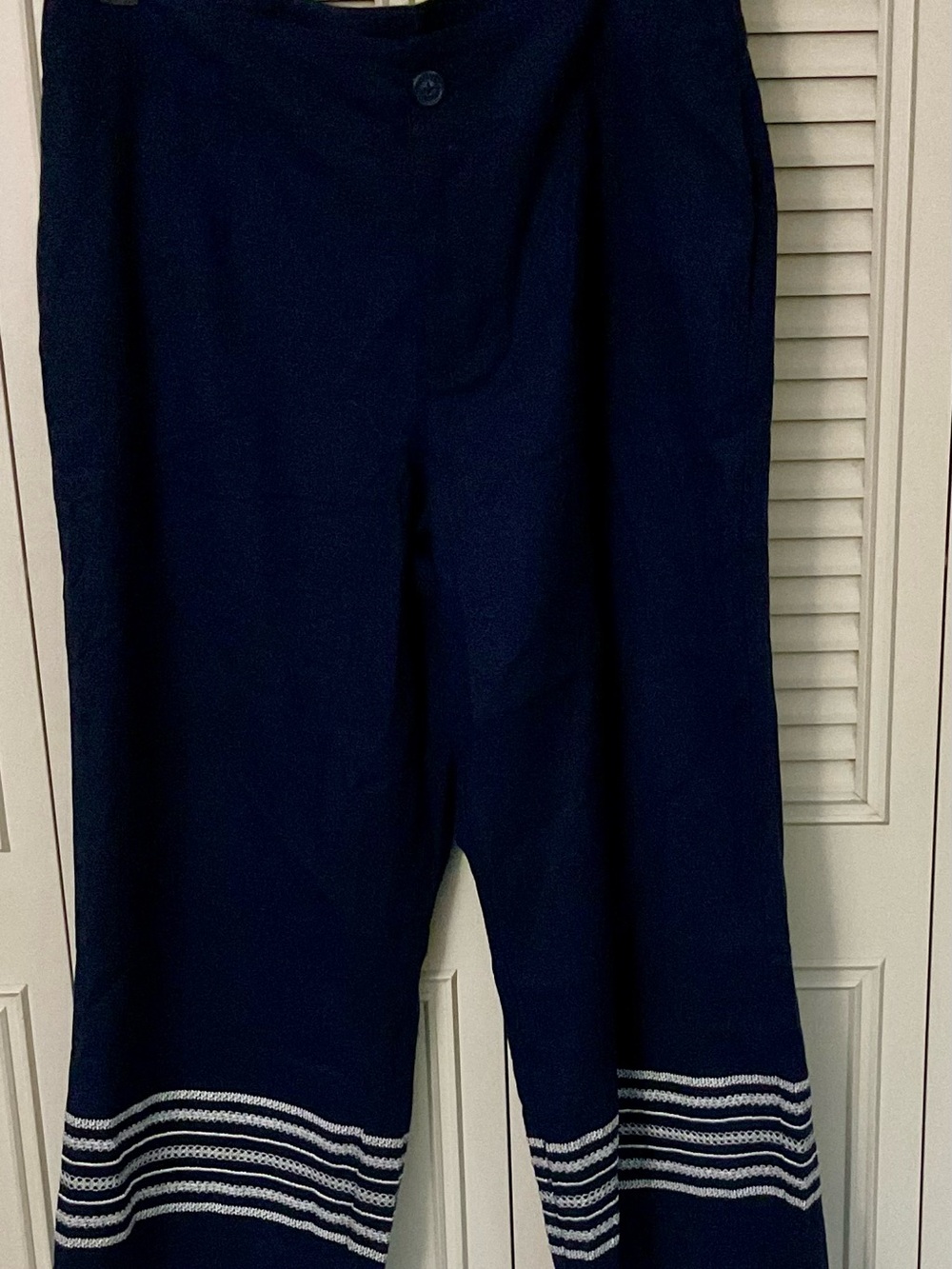 Joan Rivers cropped pants, Navy with  White Stripe Hem